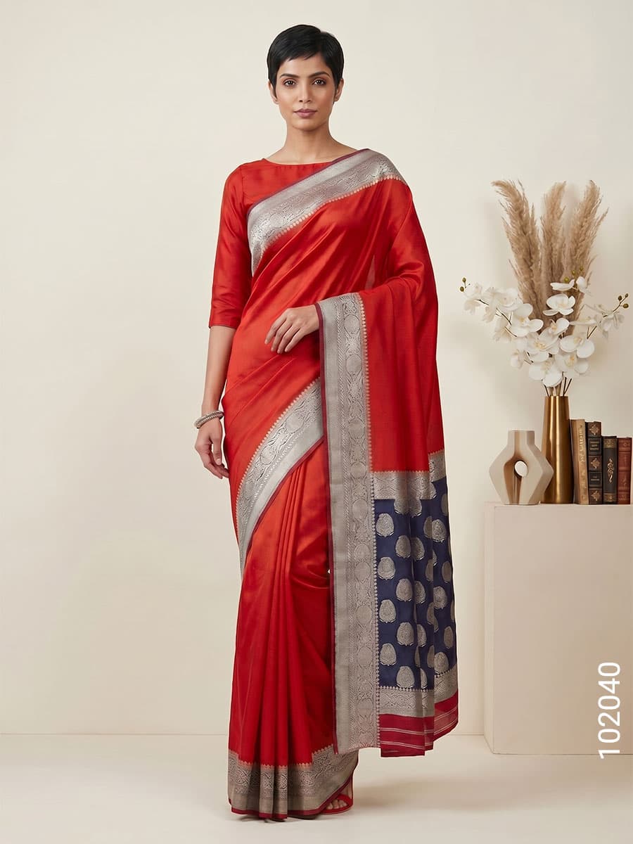 Red soft silk zari plain saree